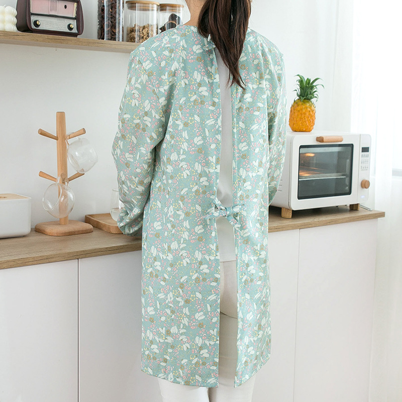 مريلة نسائية قطنية طويلة الأكم - مراجعة Camping Cooking Apron وسعره
