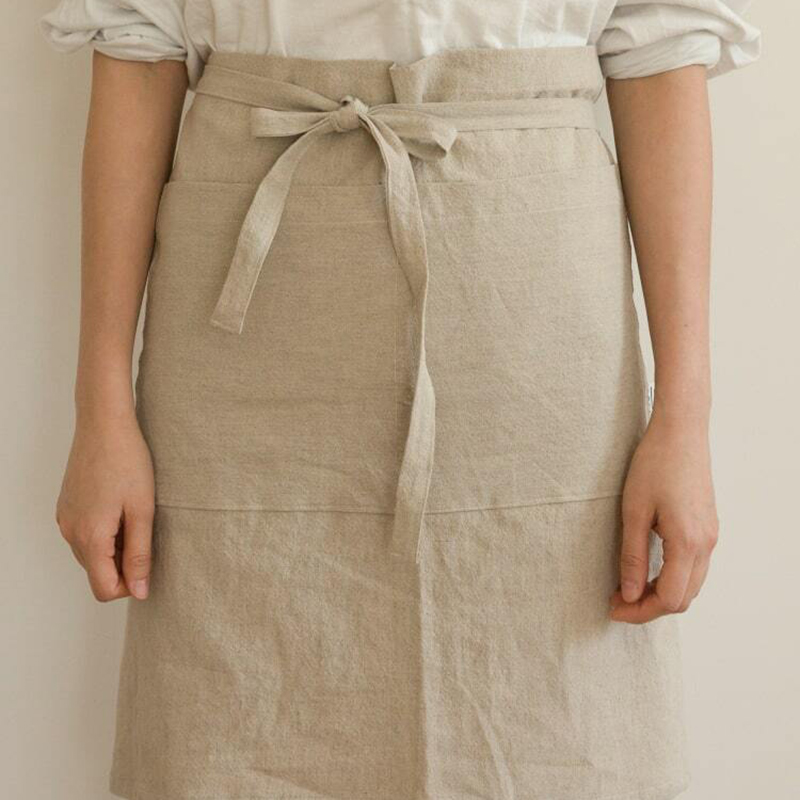 مريلة يابانية نصفية للنساء من  - مراجعة Camping Cooking Apron وسعره